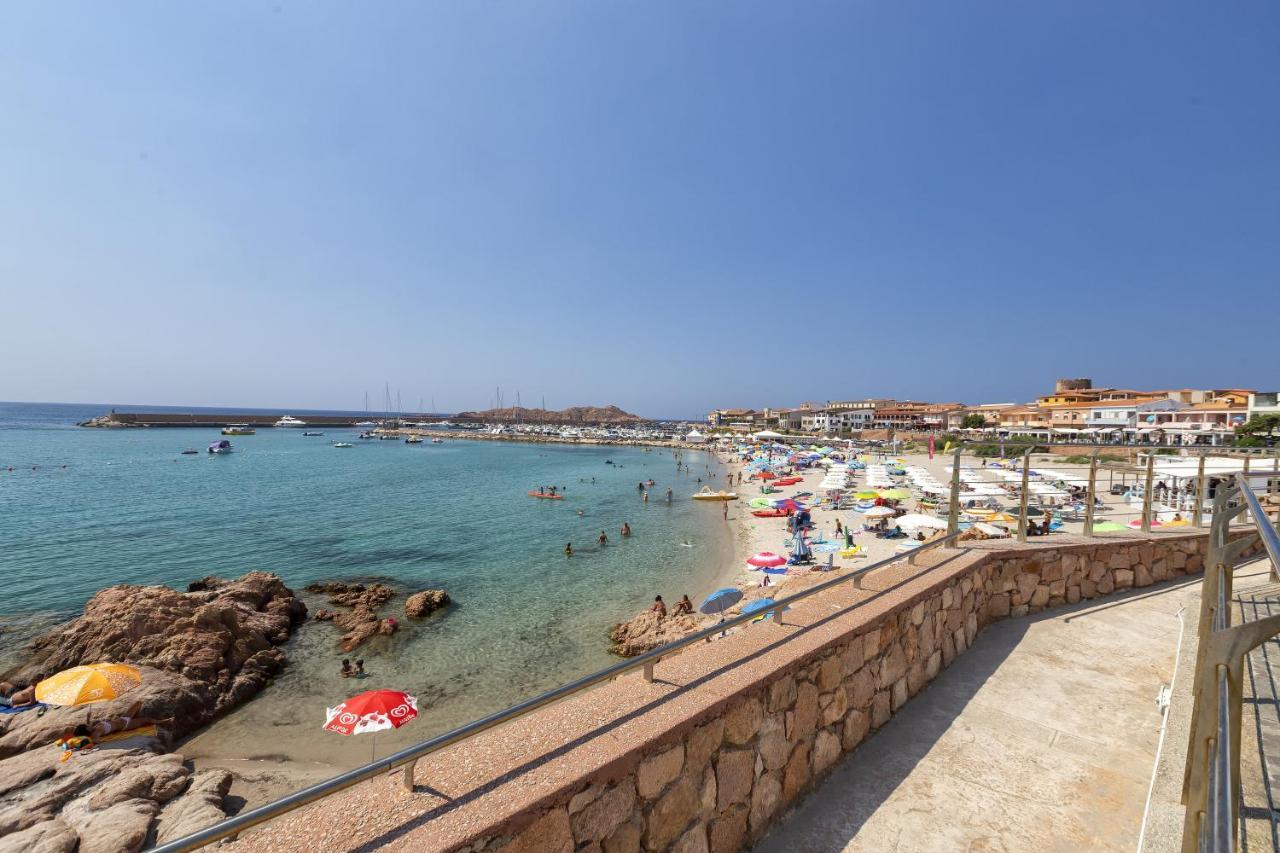 Appartamento Panoramico Isola Rossa Eksteriør billede